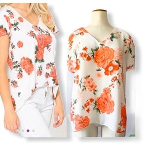 White Floral V-Neck Flutter-Sleeve Tee Blouse  M